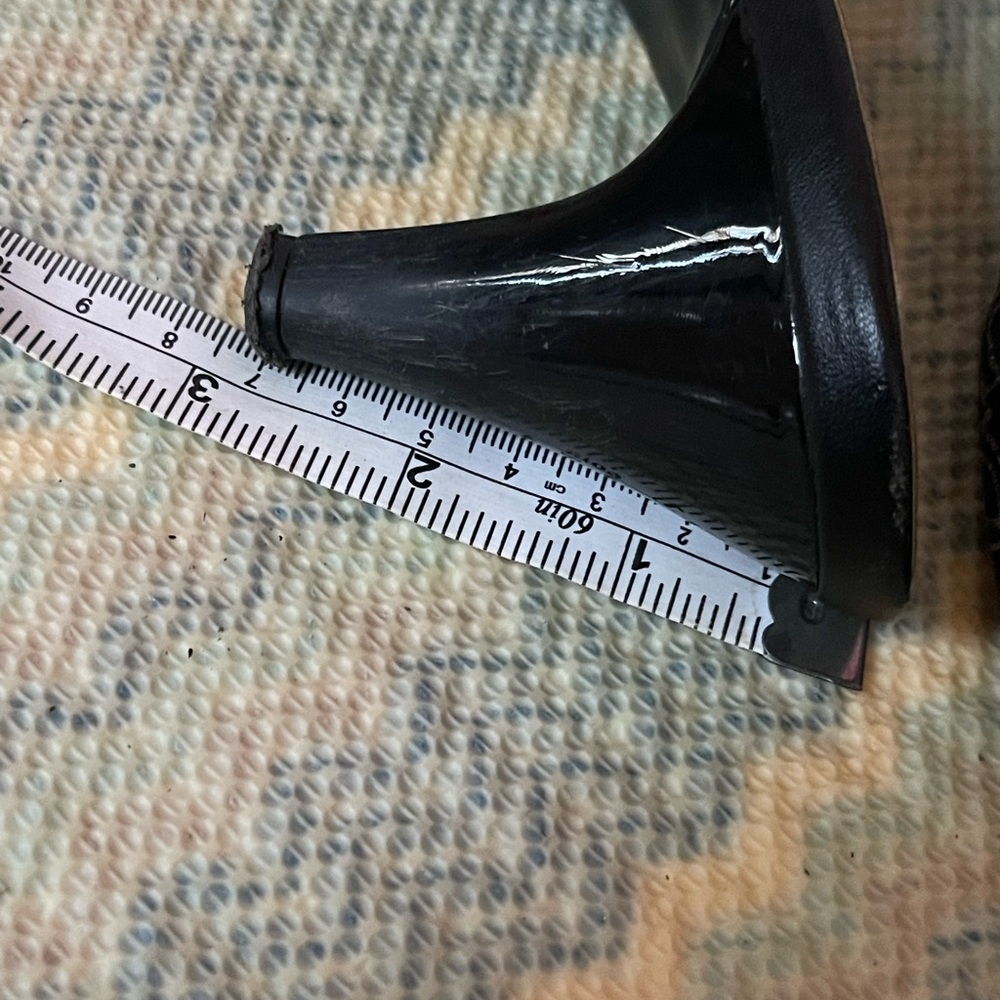 Low Heel - Picture 5 of 12